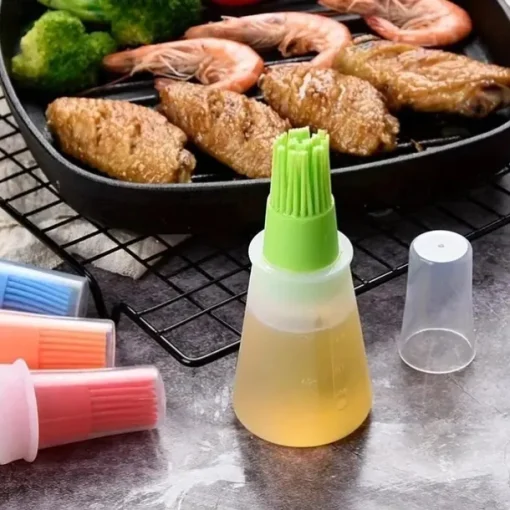 Portable Silicone Oil Bottle With Brush Grill Oil Brushes Pastry Plastic Kitchen Oil Bottle Outdoor Baking BBQ Brush