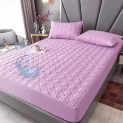 Queen Full King Protective Bed Cover Waterproof Mattress Protector Quilted Fitted Mattress Pad Bed Protector Elastic Band Suitable for All Seasons,Embossed Design,360°Coverage,Deep Pocket