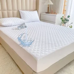 Queen Full King Protective Bed Cover Waterproof Mattress Protector Quilted Fitted Mattress Pad Bed Protector Elastic Band Suitable for All Seasons,Embossed Design,360°Coverage,Deep Pocket