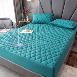 Queen Full King Protective Bed Cover Waterproof Mattress Protector Quilted Fitted Mattress Pad Bed Protector Elastic Band Suitable for All Seasons,Embossed Design,360°Coverage,Deep Pocket