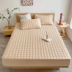 Queen Full King Protective Bed Cover Waterproof Mattress Protector Fitted Sheet Bed Protector Plush Shaggy Taffeta Fleece Ultra Soft Comfortable Anti-mite Mattress Cover