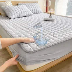 Queen Full King Protective Bed Cover Waterproof Mattress Protector Fitted Sheet Bed Protector Plush Shaggy Taffeta Fleece Ultra Soft Comfortable Anti-mite Mattress Cover