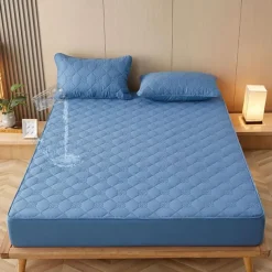 Queen Full King Protective Bed Cover Waterproof Mattress Protector Quilted Fitted Mattress Pad Bed Protector Mattress Cover with Elastic Band Thickened Urine-Proof