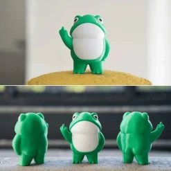 Rebellious Frog Figurine, Small Frog Resin Ornaments Crafts