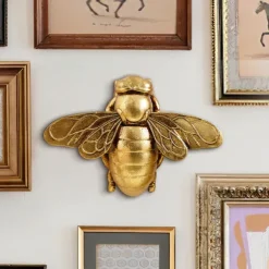 Resin Gold Bee/Dragonfly Home Decor Craft, Wall Hanging Insect Lovers' Collectible, Handcrafted Photo Frame, Insect Decoration Accessory for Family Parties and Insect Exhibits