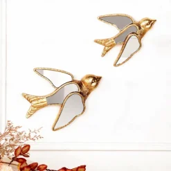 Resin Gold Swallow Sculpture, Home Decor Craft, Wall Hanging 5.7-7 Inches, Mirror Inlaid Surface, Unique Design for Bird Lovers, Collectible Item for Family Parties and Insect Exhibits