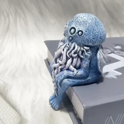 Resin Octopus Figurine, Blue Sitting Octopus Decor, Realistic Animal Statue, Desktop Ornament, Ocean-Themed Gift, Resin Craft Decoration