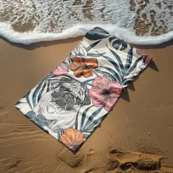Sandproof Beach Towel Soft Cover Blanket Tropical Pug Large 3D Print Pattern Towel Bath Towel Beach Sheet Blanket Classic 100% Micro Fiber Comfy Blankets