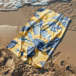 Sandproof Beach Towel Soft Cover Blanket Tropical Pug Large 3D Print Pattern Towel Bath Towel Beach Sheet Blanket Classic 100% Micro Fiber Comfy Blankets