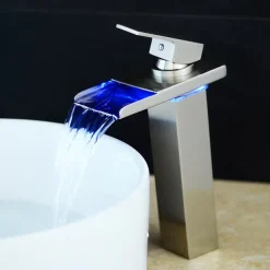 Single Handle Bathroom Faucet, Oil-rubbed Bronze One Hole LED/Waterfall/Centerset Bath Taps, Brass Bathroom Sink Faucet Contain with Cold and Hot Water