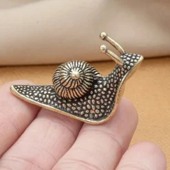 Snail Statues - Mini Retro Copper Snail Sculpture Decoration - Outdoor Pond Garden Snail Small Statues Brass Snails - House Decoration Animal Statues Gifts