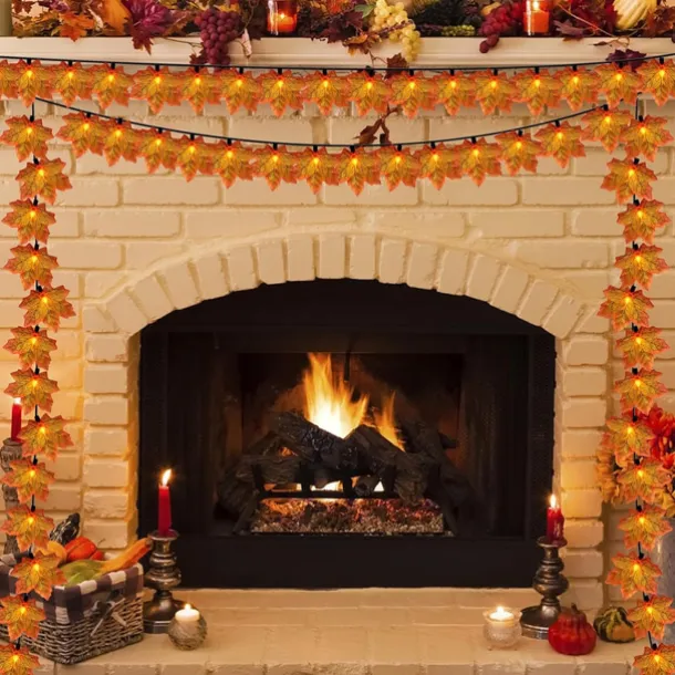 Solar Powered Artificial Maple Leaf Garland String Lights 6.5m 30LEDs Thanksgiving Halloween Autumn Leaves Decoration Outdoor Indoor Garden Patio Fireplace for Holiday Atmosphere Lighting