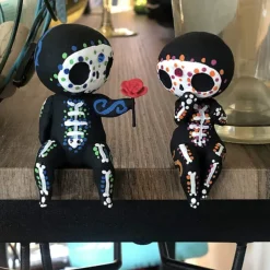 Sugar Skull Couple Statue Sugar Skull Figurine Resin Crafts Cute Statue Skull Resin Skull Statue Home Decor Adorable Skull Sculpture Memorial Statue
