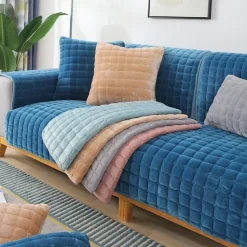 Super Soft Velvet Quilted Sofa Couch Covers Non-Slip Sectional Couch Cover Plush Sofa Slipcover Furniture Protector for Pets Kids Children Dog Cat