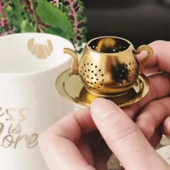 Teapot Shaped Stainless Steel Loose Leaf Tea Infuser Strainer - Reusable Tea Infusers for Herbal Spice Tea, Teaware, and Tea Ceremony Accessories