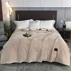 Thickened Solid Color Pineapple Checked Flannel Blanket Coral Velvet Sofa Cover Blanket Air Conditioning Blanket Nap Blanket