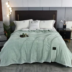 Thickened Solid Color Pineapple Checked Flannel Blanket Coral Velvet Sofa Cover Blanket Air Conditioning Blanket Nap Blanket