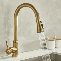 Traditional Kitchen Faucet Pull Out Sink Mixer Vessel Brass Taps, 360 Degree Single Handle Vintage Taps with Cold and Hot Hose
