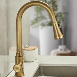 Traditional Kitchen Faucet Pull Out Sink Mixer Vessel Brass Taps, 360 Degree Single Handle Vintage Taps with Cold and Hot Hose