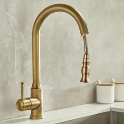 Traditional Kitchen Faucet Pull Out Sink Mixer Vessel Brass Taps, 360 Degree Single Handle Vintage Taps with Cold and Hot Hose