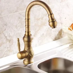 Traditional Kitchen Sink Mixer Faucet Swivel Spout Rotates 360°, Retro Style Single Handle Kitchen Taps Deck Mounted, One Hole Brass Vintage Water Vessel Taps