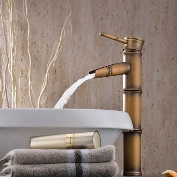 Vintage Bathroom Sink Mixer Faucet, Retro Style Monobloc Washroom Basin Vessel Taps Brass Single Handle Deck Mounted, Traditional with Hot and Cold Water Hose