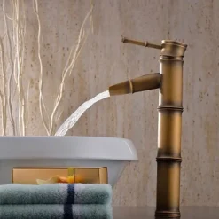 Vintage Bathroom Sink Mixer Faucet, Retro Style Monobloc Washroom Basin Vessel Taps Brass Single Handle Deck Mounted, Traditional with Hot and Cold Water Hose