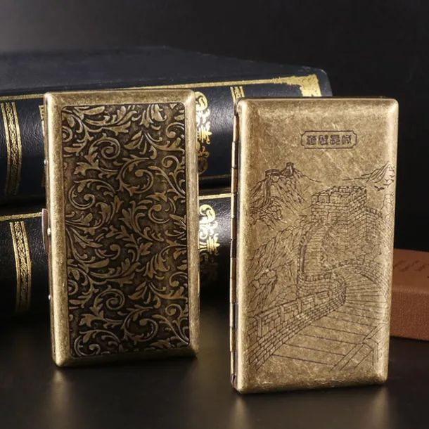 Vintage Cigarette Case, Holds 20 Cigarettes, Lightweight and Portable, Double-Sided with Multiple Patterns, Accessory