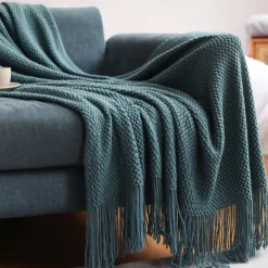 Waffle Weave Blanket Soft and Textured Design for Ultimate Comfort Lightweight and Breathable Perfect for All-Season Use Adds a Minimalist and Stylish Touch to Your Home Durable and Easy to Maintain