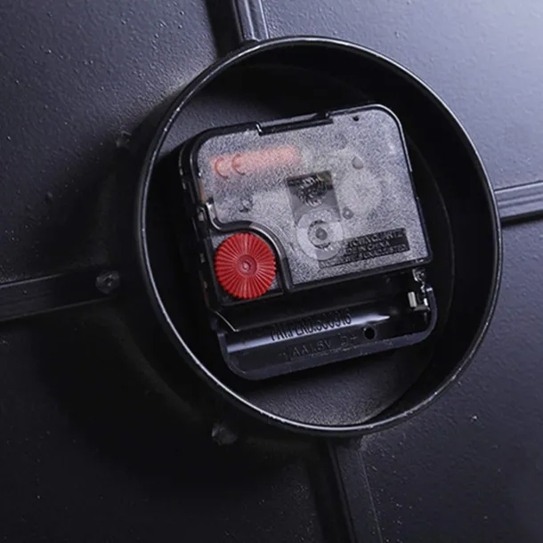 Wall Clocks Creativity Metal Clock Rome Decor Clocks Wrought Iron Round Art Wall Clock Large Wall Clock for Restaurants and Cafes Metal Wall Clock 60cm