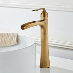 Waterfall Bathroom Faucet, Rustic Nickel Single Handle One Hole Brass Waterfall Bathroom Sink Faucet with Hot and Cold Water