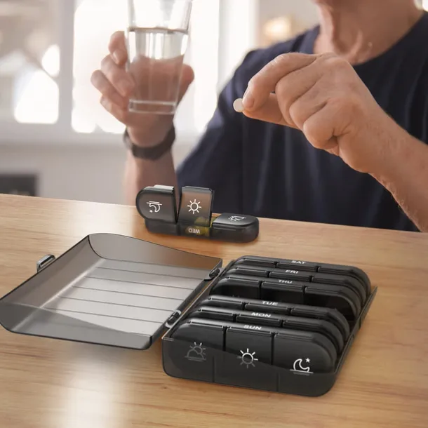 Weekly Pill Organizer 3 Times a DayPortable Travel Pill Box 7 Day with Large Pill Containers Light-Proof Pill Case for Vitamins