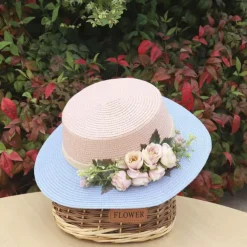 Wide Brim Summer Beach Hat with Floral Lace Tie, Breathable Paper Material, Elegant Pastel Design for Outdoor Sun Protection