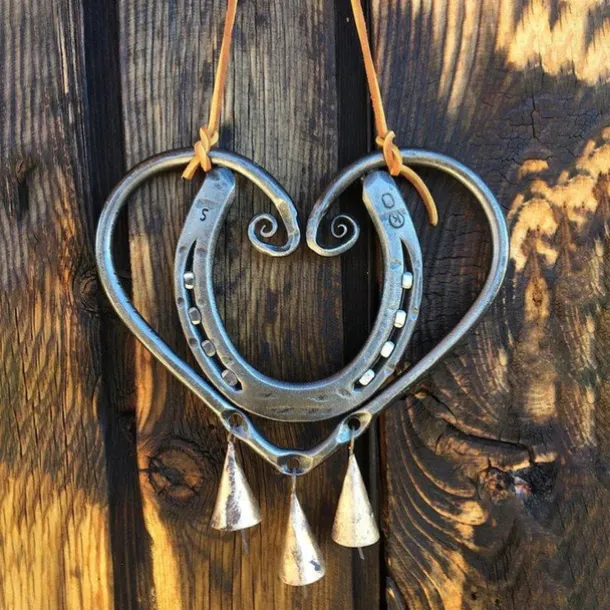 Wind Chimes Lucky Love Horseshoe , 3D Retro Double Sided Copper Wind Chimes, Love Wind Chimes Garden Window Decorations, Suitable for Valentine's Day Gifts, Bring Good Luck to Love