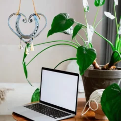 Wind Chimes Lucky Love Horseshoe , 3D Retro Double Sided Copper Wind Chimes, Love Wind Chimes Garden Window Decorations, Suitable for Valentine's Day Gifts, Bring Good Luck to Love